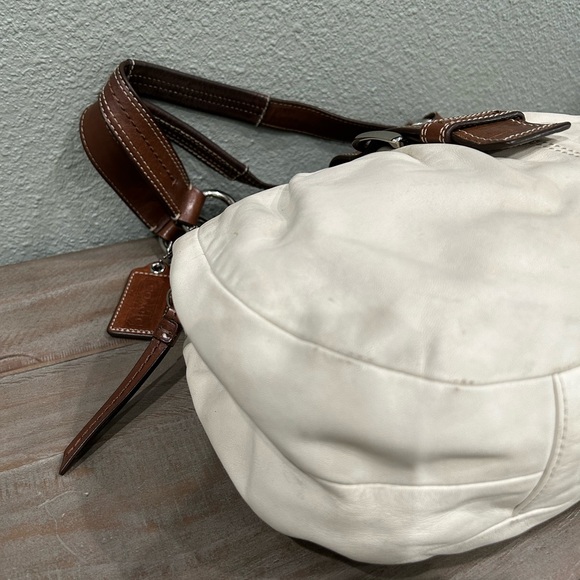 Authentic Coach White Leather Satchel/ Shoulder Handbag - Picture 6 of 15